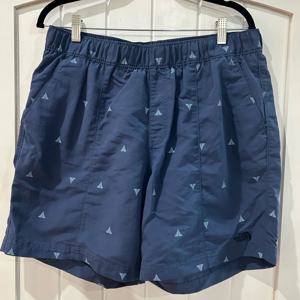 The North Face Men's Navy Athletic Shorts, size large